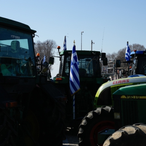 Αγρότες: Ώρα αποφάσεων - Τι θα γίνει με τα μπλόκα