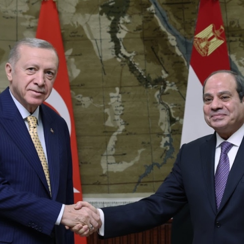 Ερντογάν: Στην Αίγυπτο ο Τούρκος πρόεδρος συναντήθηκε με τον Αλ Σίσι 