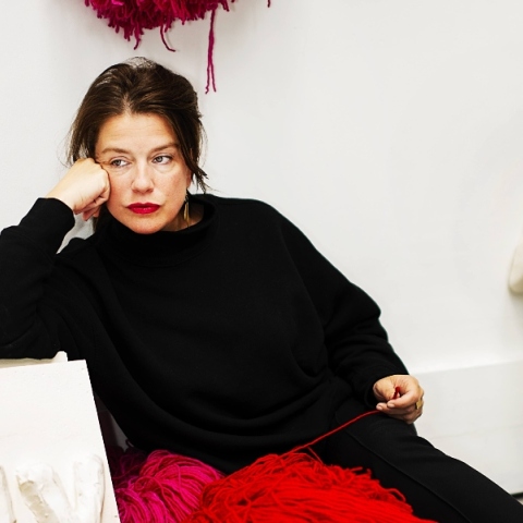 Η Βελγίδα καλλιτέχνις Miet Warlop έρχεται στη Στέγη με το "One Song"