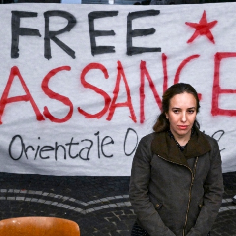 Τζούλιαν Ασάνζ: Θα πεθάνει εάν εκδοθεί στις ΗΠΑ, προειδοποιεί η σύζυγός του