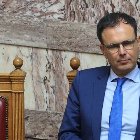 Podcast Συναντήσεις με τον Μάκη Προβατά | Μια συζήτηση με τον Αλέξη Πατέλη για τη θεσμοθέτηση του γάμου ομόφυλων ζευγαριών