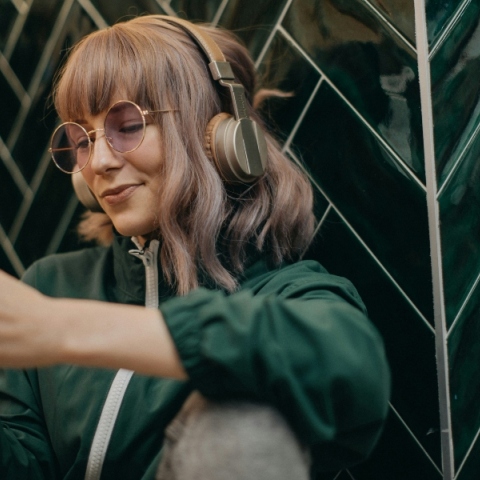 Εφαρμογές αναγνώρισης μουσικής: Τα τεχνολογικά εργαλεία που εντοπίζουν τραγούδια ακόμα και αν δεν ξέρετε τον καλλιτέχνη ή τον τίτλο