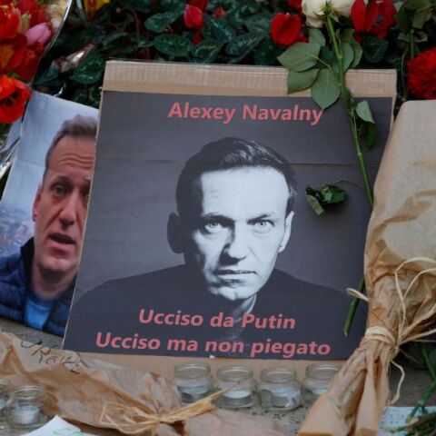 Ρωσία: Οι ερευνητές θα εξετάσουν τη σορό του Αλεξέι Ναβάλνι για τουλάχιστον 14 ημέρες - Εν αναμονή «πραγματογνωμοσύνης». 