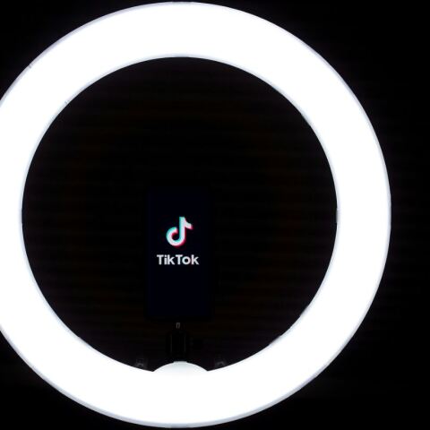 Το TikTok ερευνάται από την Κομισιόν για ανεπαρκή προστασία των ανηλίκων