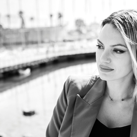 Η Μαρία Κυριαζή μιλάει για το αστυνομικό μυθιστόρημα «Ο Συλλέκτης των Τρένων»