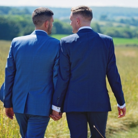 Γάμος ομοφύλων: Αλλάζουν οι ληξιαρχικές πράξεις γέννησης και γάμου