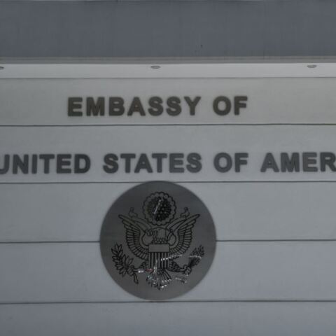 Απειλή για βόμβα στις πρεσβείες Ισραήλ, Αιγύπτου και ΗΠΑ