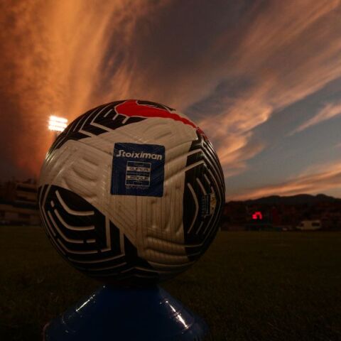 Τέμπη: Ενός λεπτού σιγή στους ποδοσφαιρικούς αγώνες της Super League - Στη μνήμη των θυμάτων του πολύνεκρου δυστυχήματος.