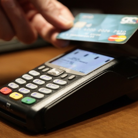 Διασύνδεση POS με ταμειακές: Παράταση για 1 + 1 μήνα