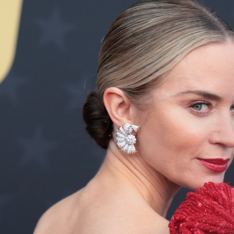 Έμιλι Μπλαντ: Σε συζητήσεις για τη νέα ταινία «The Smashing Machine» με τον «The Rock»