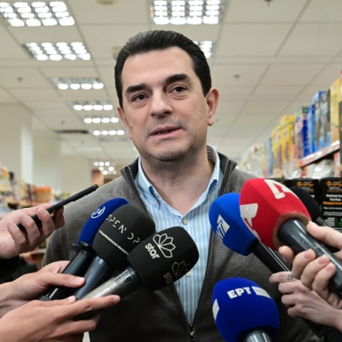 Έρχεται και φέτος το πασχαλινό καλάθι του νοικοκυριού 