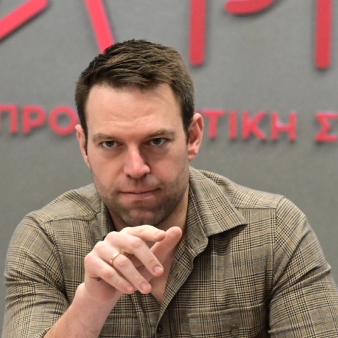 Κασσελάκης κατά Ασημακοπούλου για email σε αποδήμους