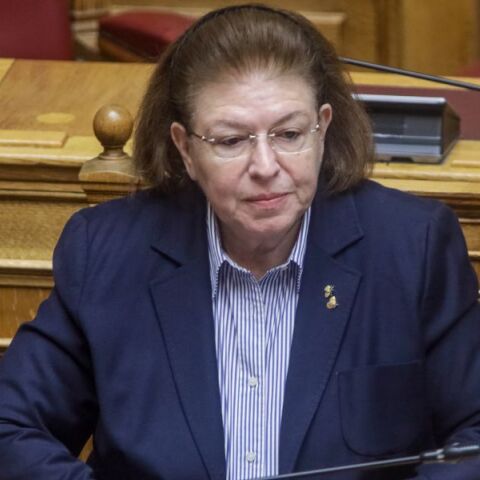 Λίνα Μενδώνη: Δίνουμε κίνητρα προκειμένου να ακούγεται περισσότερο ελληνικό τραγούδι - Το ν/σ του υπουργείου Πολιτισμού για τους κοινόχρηστους χώρους.