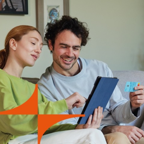 Η πρώτη κάρτα της ελληνικής αγοράς με παράλληλη χρεωστική και πιστωτική λειτουργία 