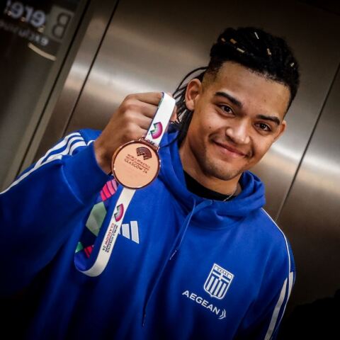 Εμμανουήλ Καραλής: Επέστρεψε Ελλάδα και αποθεώθηκε