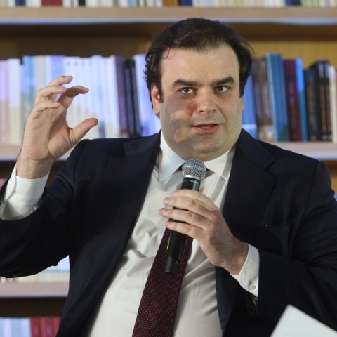 Συνέντευξη Πιερρακάκη για τα μη κρατικά πανεπιστήμια