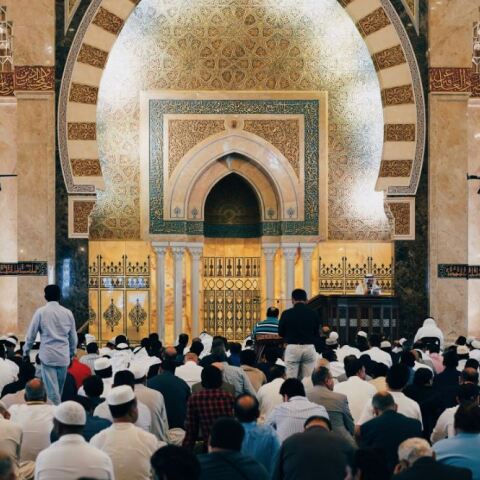 Η Φρανκφούρτη γίνεται η πρώτη γερμανική πόλη που στολίζεται για το Ραμαζάνι