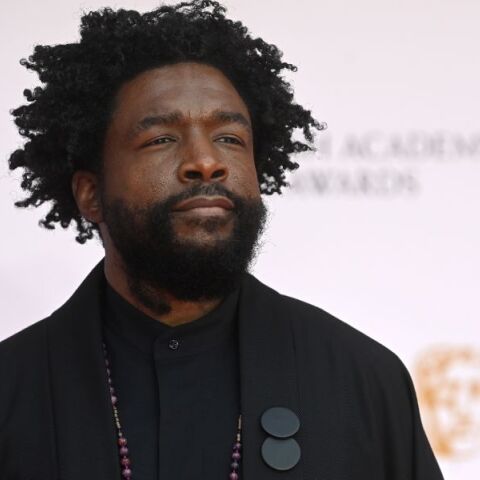 Questlove: Ο ντράμερ των The Roots υπογράφει βιβλίο για την ιστορία του ραπ κινήματος - Κυκλοφορεί τον Ιούνιο το «Hip-Hop Is History».