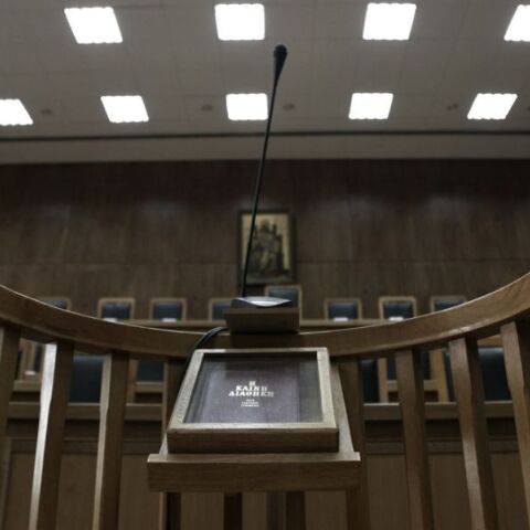 Ξεκίνησε η δευτεροβάθμια δίκη για τη φονική πλημμύρα στη Μάνδρα- Δικάζεται και η Ρένα Δούρου μετά από εισαγγελική έφεση στην απαλλαγή της σε πρώτο βαθμό.