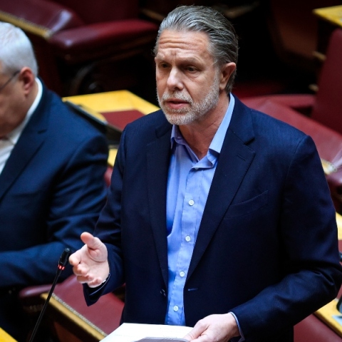 Γερουλάνος σε Σταϊκούρα για την ανάγκη υπογειοποίησης των γραμμών του Προαστιακού