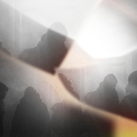 Να ρίξουμε τους νέους από τον θρόνο τους