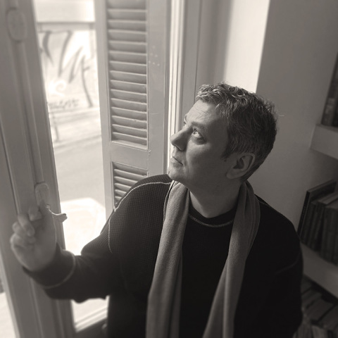 Αντώνης Γλυκός: Ο γνωστός εικονογράφος μιλάει για τη συνεργασία του με τον Sigmataf