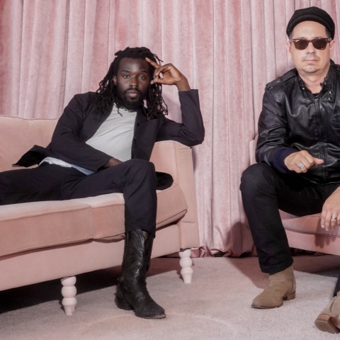 Black Pumas: Ο Eric Burton μιλάει στην Athens Voice