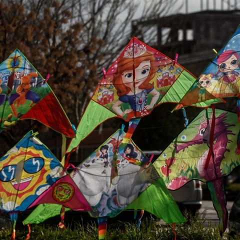 Καθαρά Δευτέρα 2024 - Χαρταετοί σε σημείο πώλησης