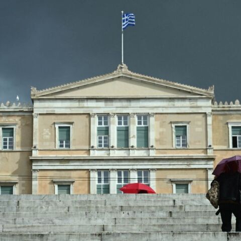 Πρόγνωση καιρού: Βροχές και καταιγίδες την Κυριακή της Αποκριάς, 17 Μαρτίου - Η πρόγνωση του meteo και της EMY για όλη την Ελλάδα.