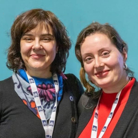 «Ποίηση με χιούμορ»: Μυρσίνη Γκανά & Λένα Καλλέργη