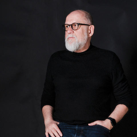 Γιάννης Κουρούδης: Συνέντευξη για το μουσικό έργο «57 Tempi», αφιερωμένο στους 57 νεκρούς του δυστυχήματος των Τεμπών.