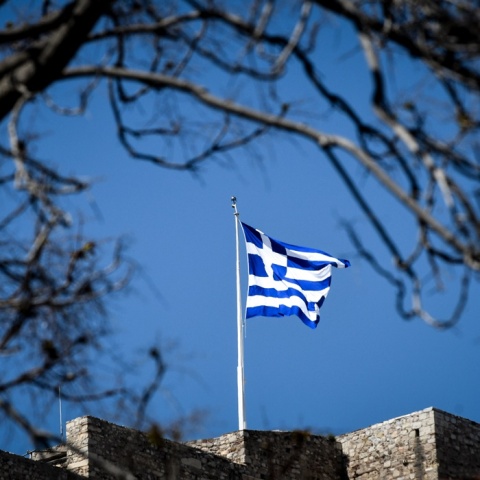 Ελληνική σημαία στον ιστό της