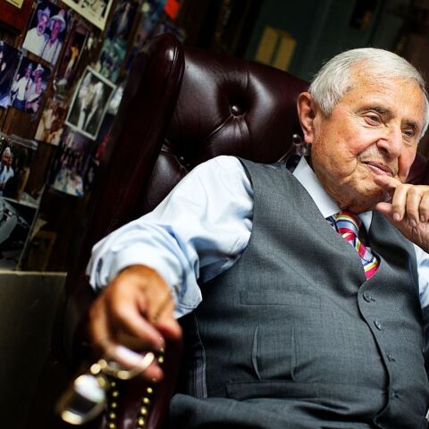 Πέθανε ο Μάρτιν Γκρίνφιλντ, επιζώντας του Ολοκαυτώματος και ράφτης προέδρων και σταρ