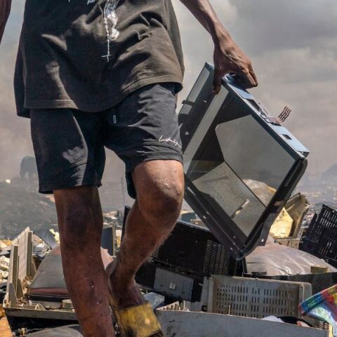 Αυξημένα κατά 82% τα ηλεκτρονικά απόβλητα μέσα σε 12 χρόνια, διαπιστώνει έκθεση των Ηνωμένων Εθνών - Λιγότερο από το ένα τέταρτο ανακυκλώθηκαν σωστά.