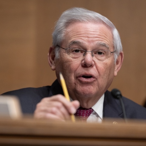 Μπομπ Μενέντεζ