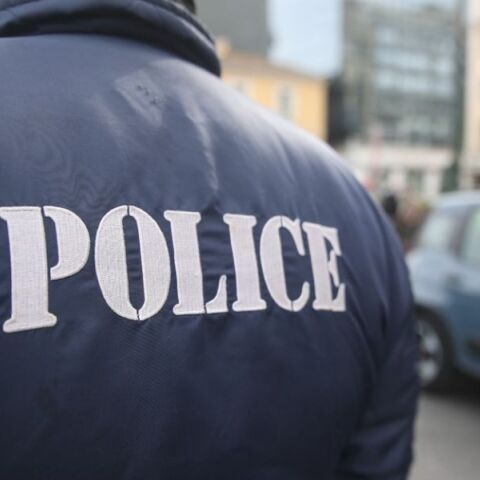 ΕΛ.ΑΣ.: Αστυνομικός συνελήφθη για μαστροπεία - Συμμετείχε σε οργανωμένο κύκλωμα σωματεμπορίας και γενετήσιας εκμετάλλευσης γυναικών.