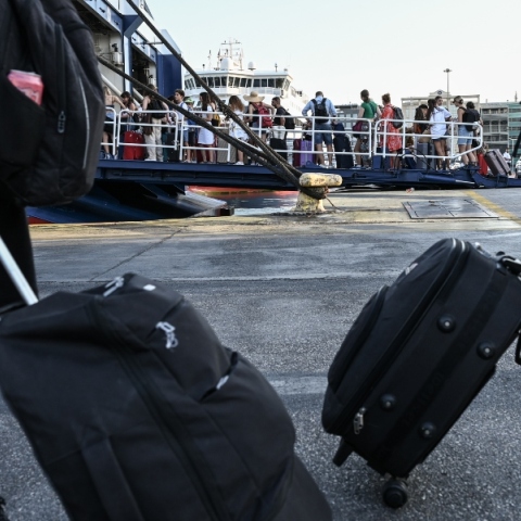 25η Μαρτίου: Φεύγουν οι τελευταίοι εκδρομείς 