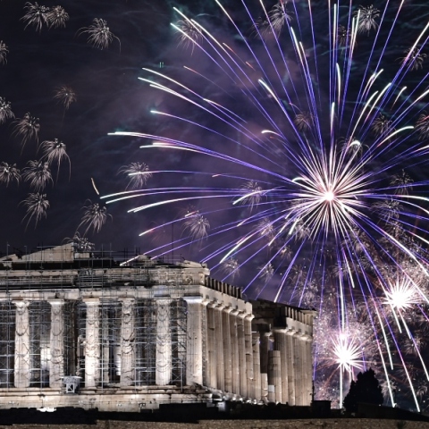 25η Μαρτίου: Θα φωτιστεί ο ουρανός της Αττικής