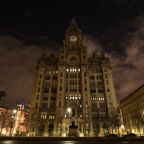 «Ώρα της Γης»: Εικόνες μνημείων στο σκοτάδι 