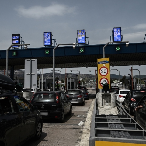 Σε αποκλιμάκωση οι τιμές των καυσίμων - 12% φθηνότερη από πέρυσι η αμόλυβδη