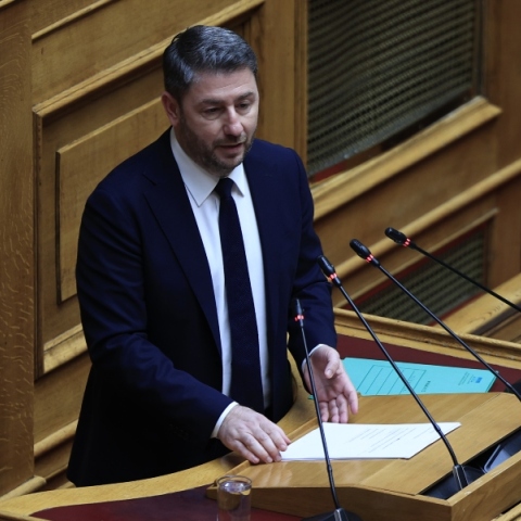 Κατατέθηκε η πρόταση δυσπιστίας από τον Ανδρουλάκη