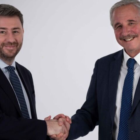 Ευρωεκλογές 2024: Ο Γιάννης Μανιάτης στο ευρωψηφοδέλτιο του ΠΑΣΟΚ - Κινήματος Αλλαγής - Το βιογραφικό του - Το σχόλιο Ανδρουλάκη. 