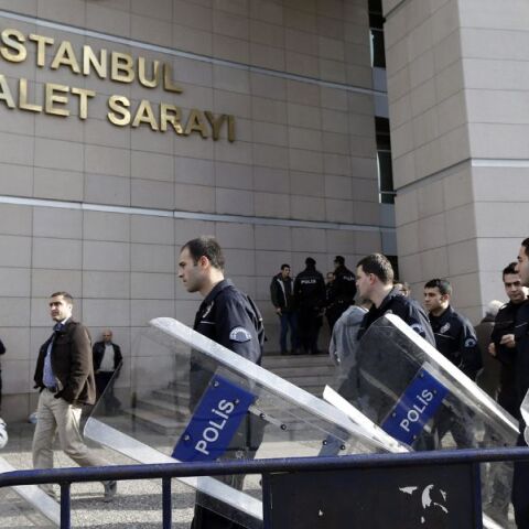 Επίθεση στη Μόσχα: Δύο από τους συλληφθέντες είχαν ταξιδέψει ελεύθερα μεταξύ Ρωσίας και Τουρκίας - Οι τουρκικές αρχές συνέλαβαν 147 υπόπτους.