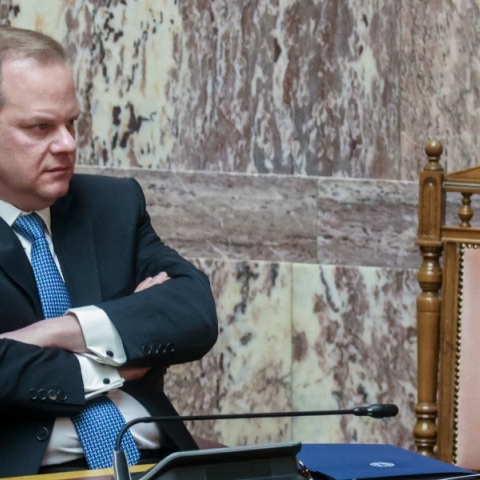 Καραμανλής: Το χειροκρότημα σχολίασαν Κασσελάκης - Ανδρουλάκης