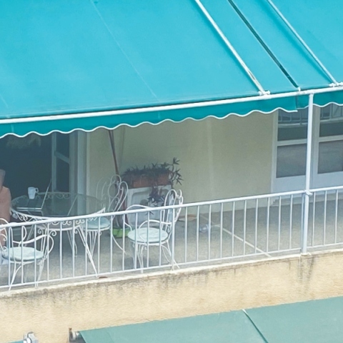 Σε βλέπω νεγκλιζέ