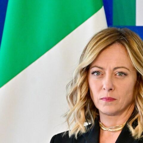 Ιταλία: Η πρωθυπουργός Τζόρτζια Μελόνι μήνυσε τον φιλόλογο, ιστορικό και συγγραφέα Λουτσιάνο Κάνφορα - Την είχε χαρακτηρίσει «νεοναζί».