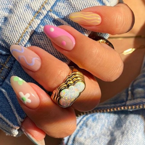 Ώρα για χρώματα, σχέδια και στρας 