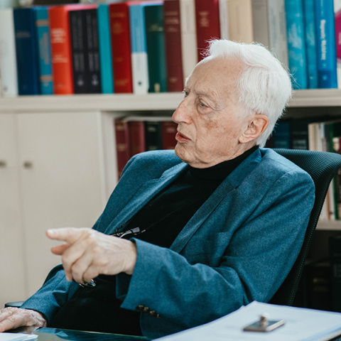 Μιχάλης Σταθόπουλος: Ο υπουργός που συγκρούστηκε με την εκκλησία