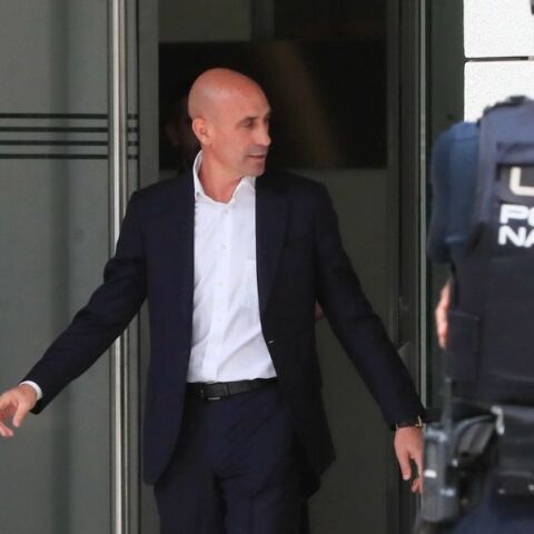 Λουίς Ρουμπιάλες: Η εισαγγελία ζητά φυλάκιση 2 ετών και 6 μηνών για τον πρώην πρόεδρο της ισπανικής ομοσπονδίας ποδοσφαίρου. 