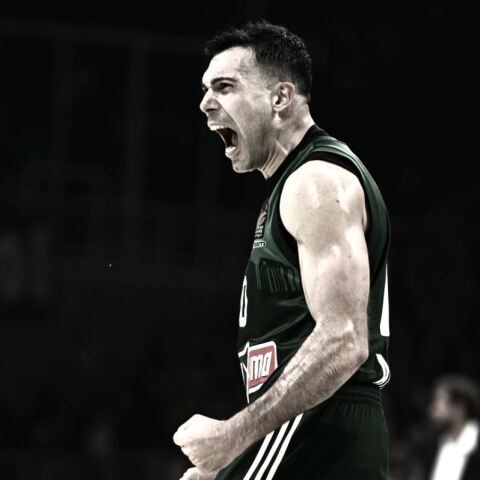 Ο Κώστας Σλούκας 